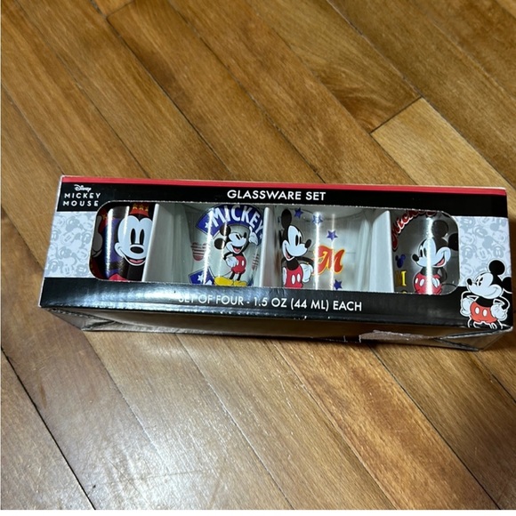 MICKEY MOUSE SHOT GLASSES - Picture 1 of 2